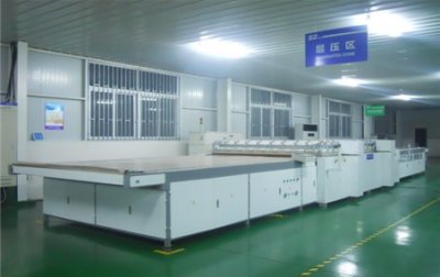 Fully automatic laminating machine